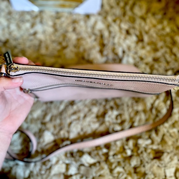 Michael kors pink crossbody bag - Picture 9 of 12